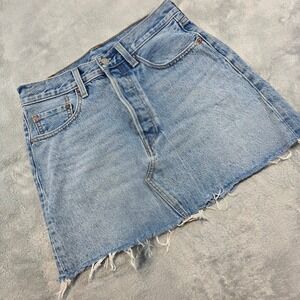 Levi's Women 27 Light Blue Denim Mini Jean Skirt Raw Hem Button Fly